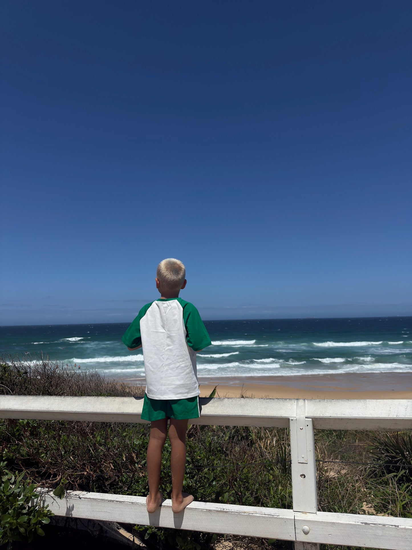 RAGLAN TEE - GREEN