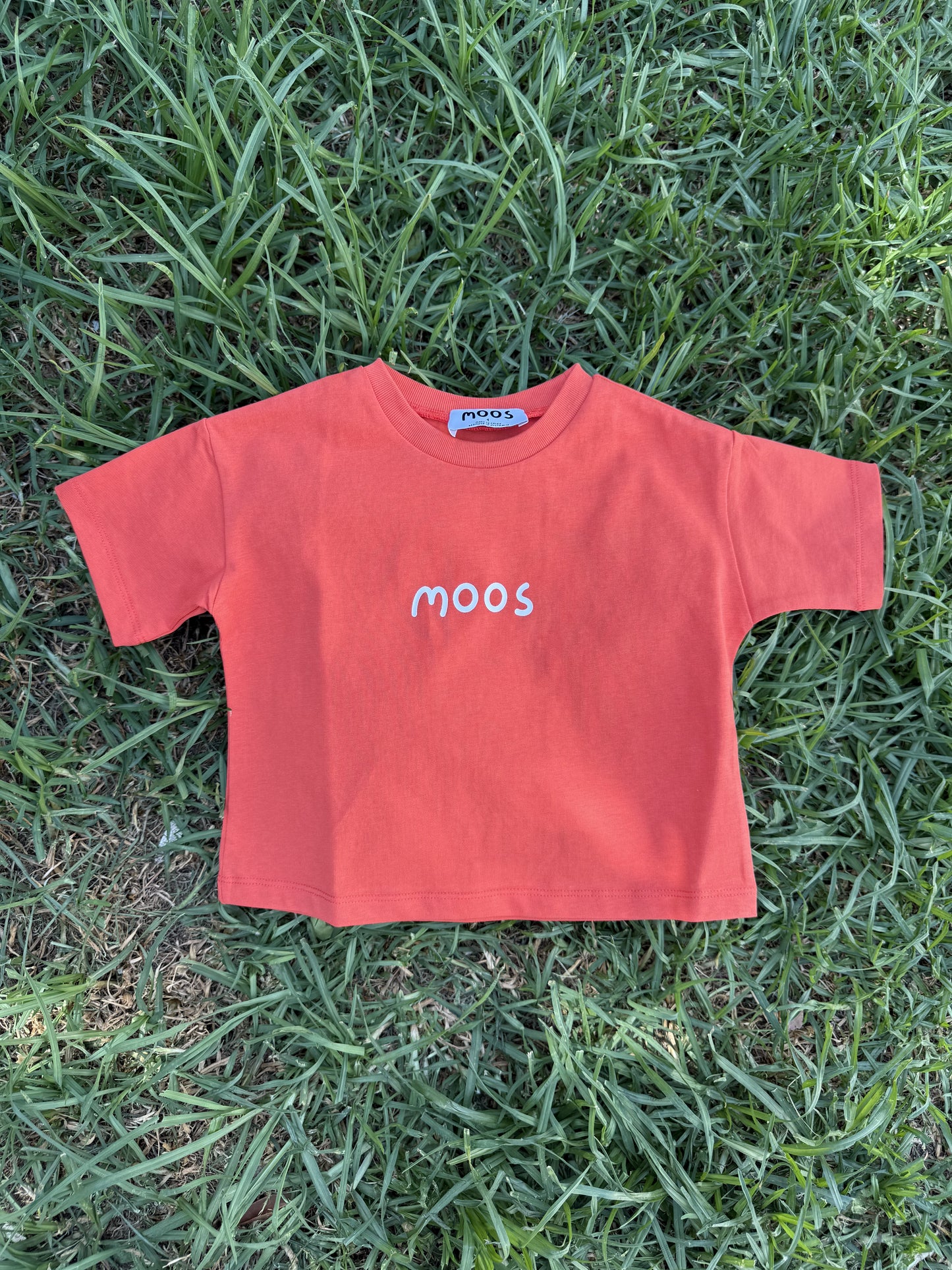 MOOS TEE - RED