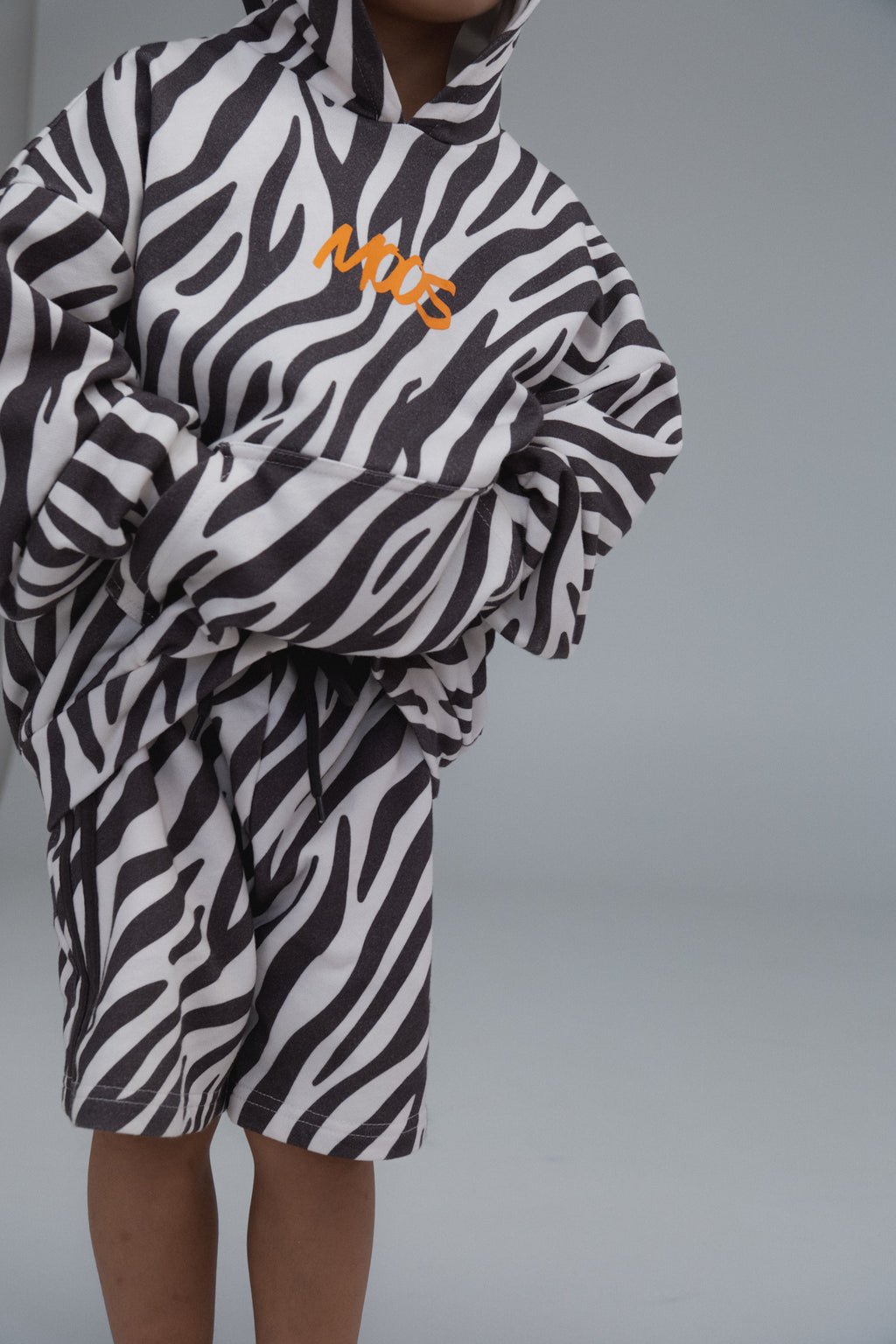 ZEBRA SHORT - BLACK