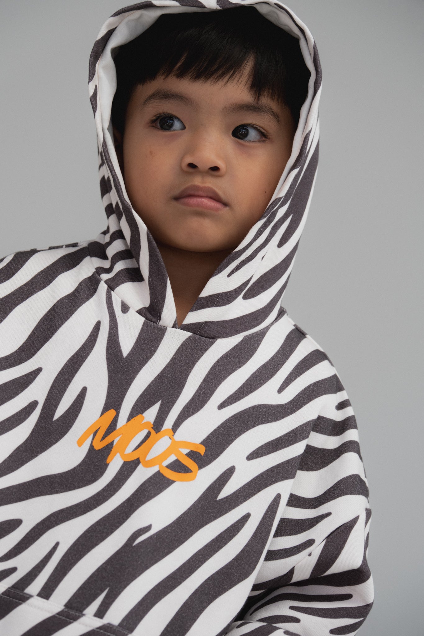 ZEBRA HOODIE - BLACK