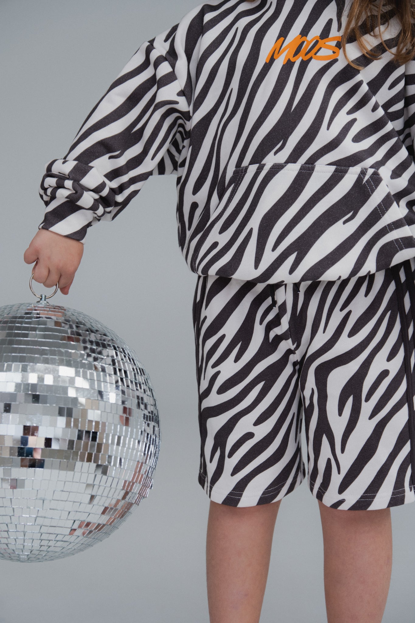 ZEBRA HOODIE - BLACK
